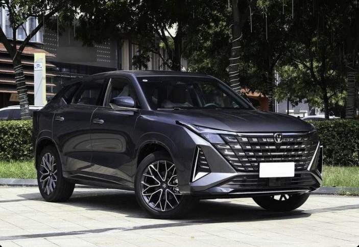 تشانغان UNI-Z 2024